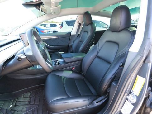 Used 2023 Tesla Model 3 Standard Range image 20