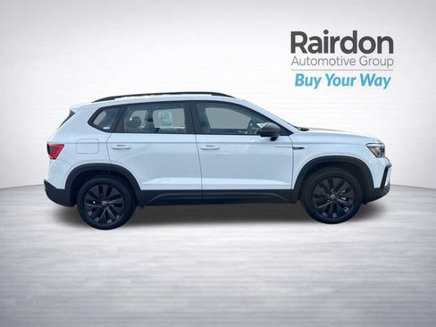 Used 2022 Volkswagen Taos S AWD/4WD image 8