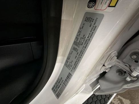 Used 2021 RAM 1500 Laramie image 33