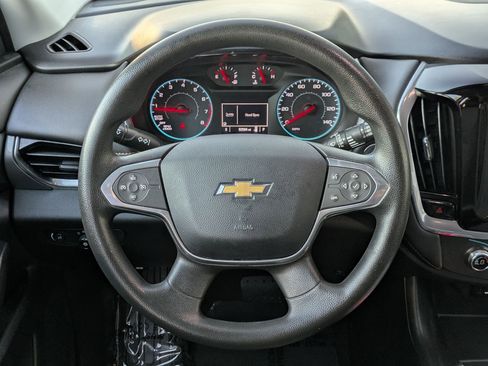 Used 2020 Chevrolet Traverse LS image 13