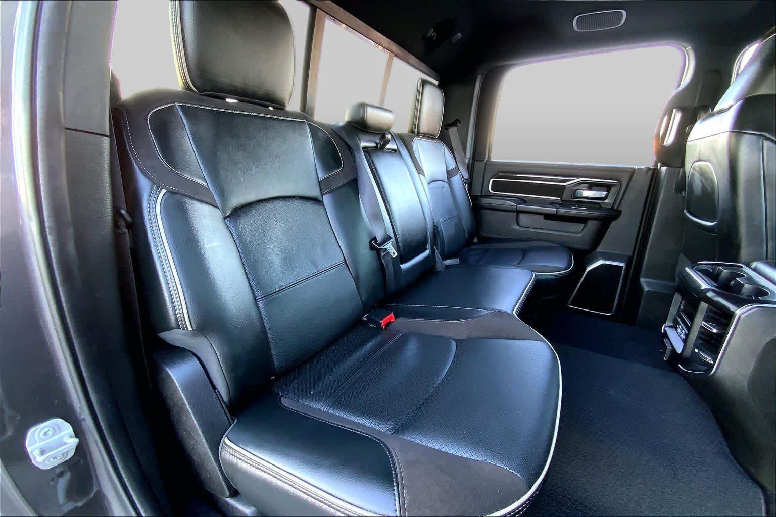 Used 2022 RAM 3500 Laramie w/ Night Edition AWD/4WD image 19