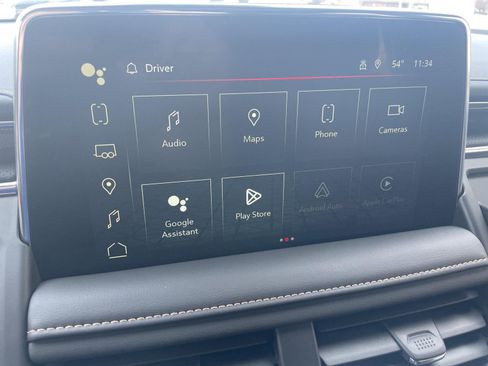 Used 2024 GMC Yukon AT4 w/ Technology Package image 18