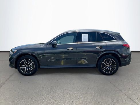 Used 2025 Mercedes-Benz GLC 300 4MATIC image 4