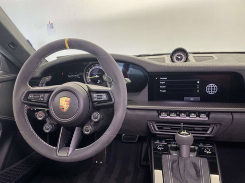 Certified 2025 Porsche 911 GT3 RS RWD image 20
