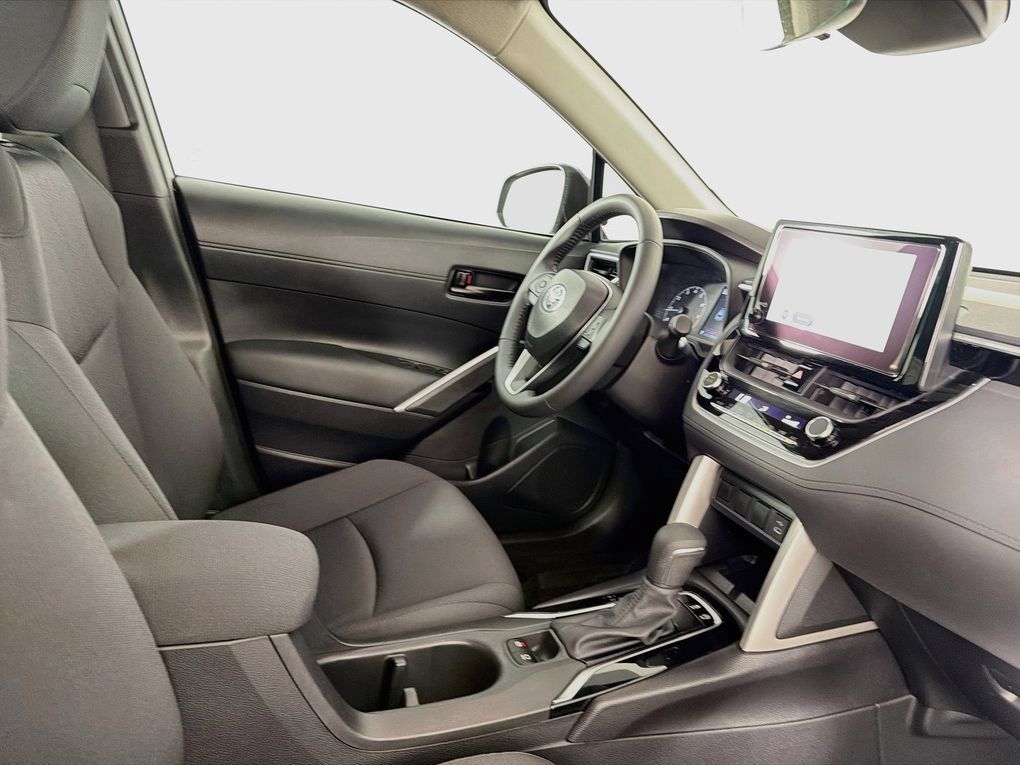 Used 2024 Toyota Corolla Cross LE FWD image 35