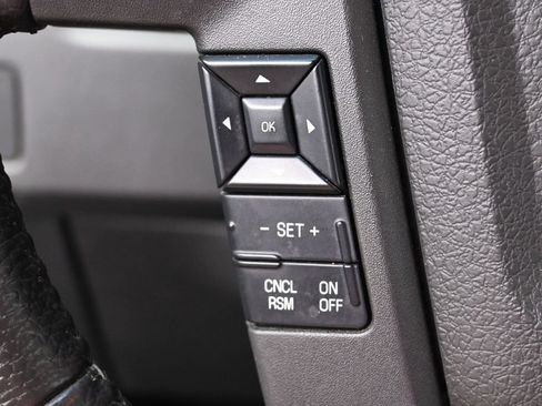Used 2013 Ford F150 XLT w/ XLT Chrome Pkg AWD/4WD image 17