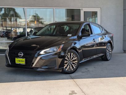 Certified 2023 Nissan Altima 2.5 SV