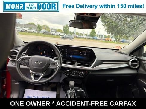 Used 2024 Chevrolet Trax ACTIV w/ Sunroof Package FWD image 34