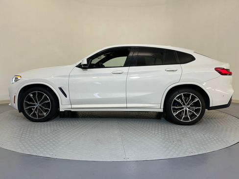 Used 2021 BMW X4 xDrive30i image 2