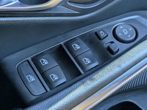 Used 2023 BMW 330i Sedan w/ Convenience Package RWD image 23