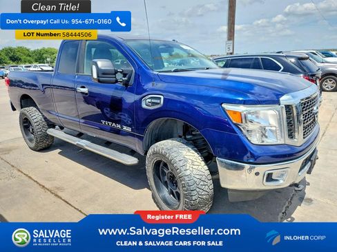 Used 2017 Nissan Titan SV AWD/4WD image 5