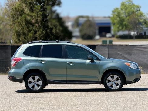 Used 2015 Subaru Forester 2.5i Premium image 8