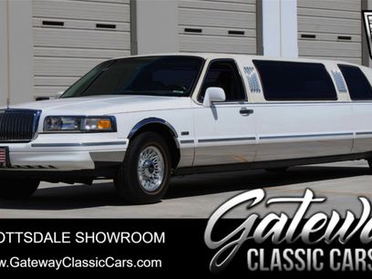 Used 1996 Lincoln Town Car Executive