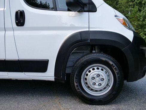 Used 2024 RAM ProMaster 2500 FWD image 31