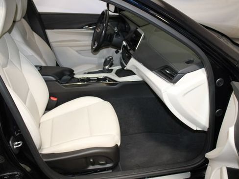 Used 2021 Cadillac CT4 Luxury w/ Cold Weather Package AWD/4WD image 14