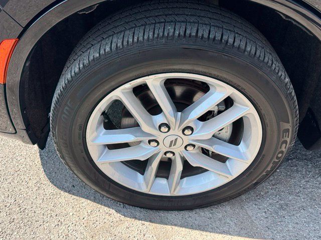 Used 2025 Dodge Durango GT AWD/4WD image 8