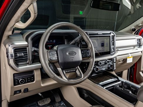 Used 2026 Ford F250 Platinum w/ Platinum Plus Package image 17