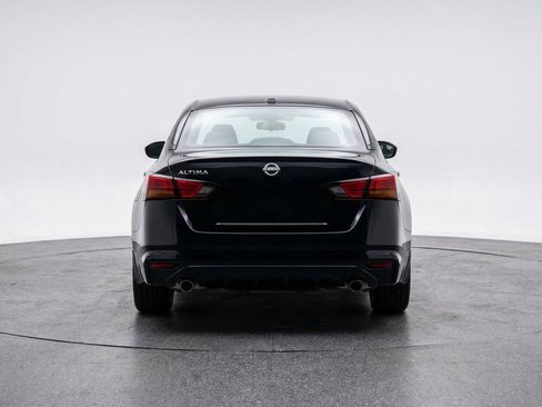 Used 2025 Nissan Altima 2.5 SV image 7