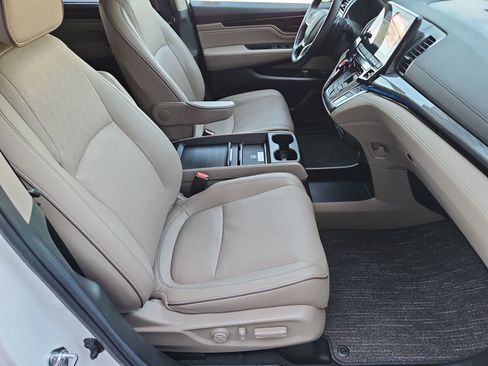 Used 2024 Honda Odyssey Elite image 21