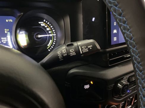 Used 2024 Jeep Wrangler Unlimited Rubicon 4xe AWD/4WD image 24