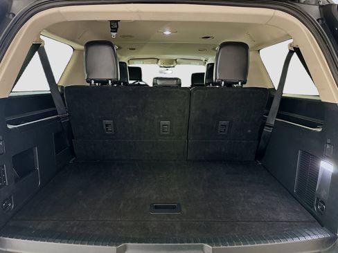 Used 2024 Ford Expedition Max XLT image 31