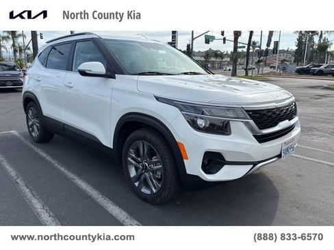 Certified 2022 Kia Seltos S image 1