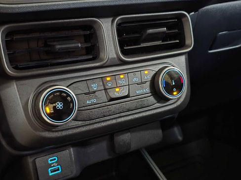 Used 2023 Ford Maverick XL image 30