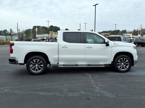 Used 2022 Chevrolet Silverado 1500 LT w/ All Star Edition Plus image 18