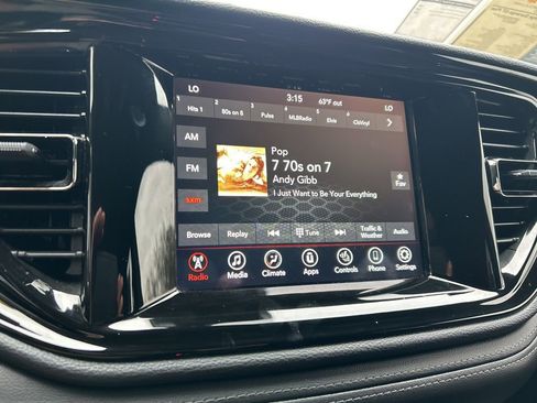 Used 2022 Dodge Durango GT AWD/4WD image 31