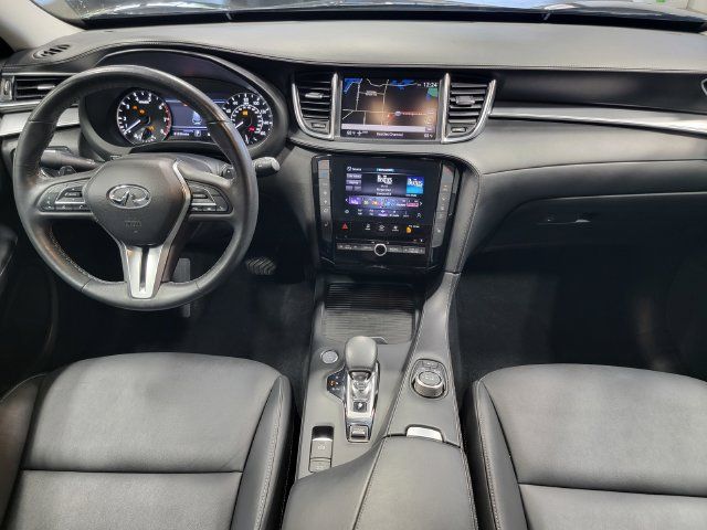 Used 2020 INFINITI QX50 Luxe w/ Navigation Package AWD/4WD image 18
