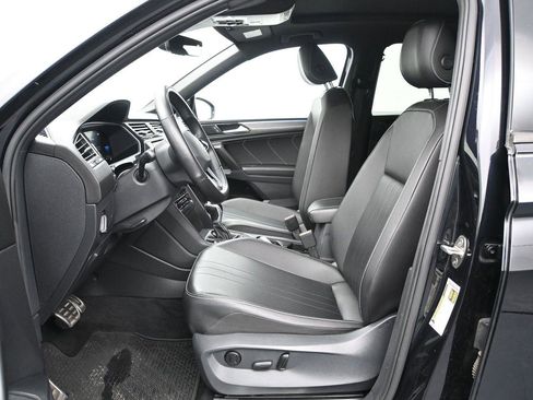 Used 2022 Volkswagen Tiguan SE R-Line AWD/4WD image 7