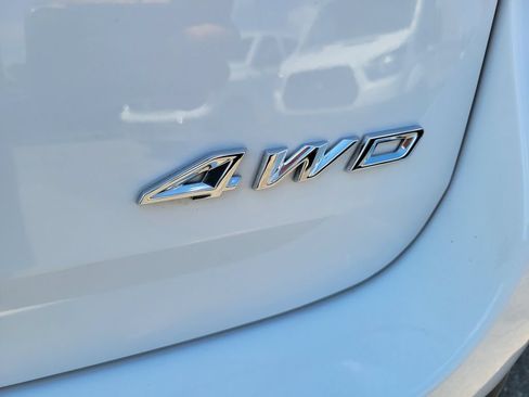 Used 2023 Ford Explorer 4WD image 12