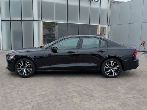 Certified 2025 Volvo S60 B5 Plus AWD/4WD image 6