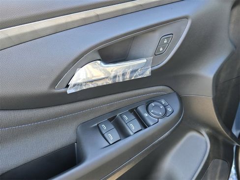 New 2026 Buick Envista Sport Touring image 12