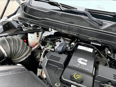 Used 2024 RAM 2500 Limited image 32