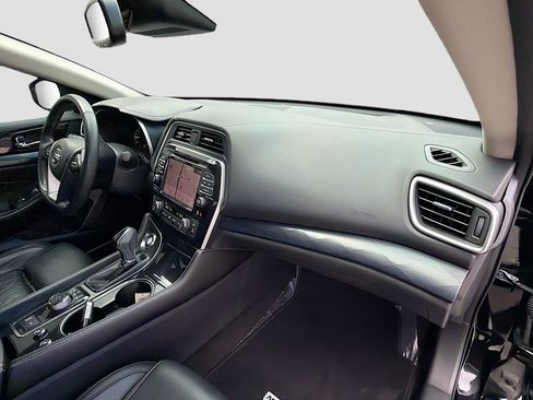 Used 2022 Nissan Maxima Platinum w/ Sport Mat Group FWD image 30