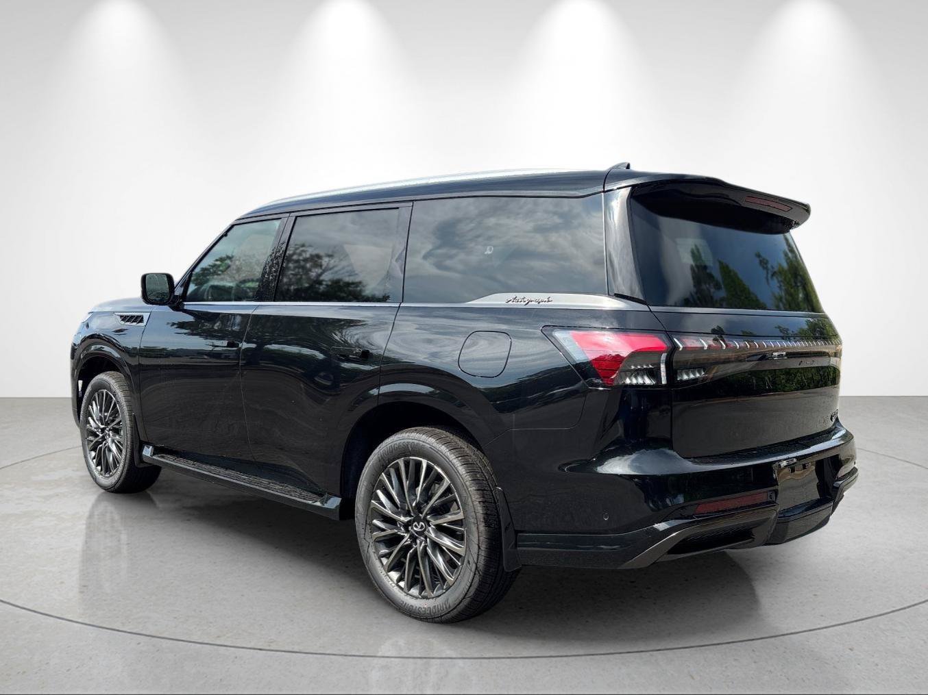 New 2027 INFINITI QX80 Autograph w/ Premium Cargo Package AWD/4WD image 3