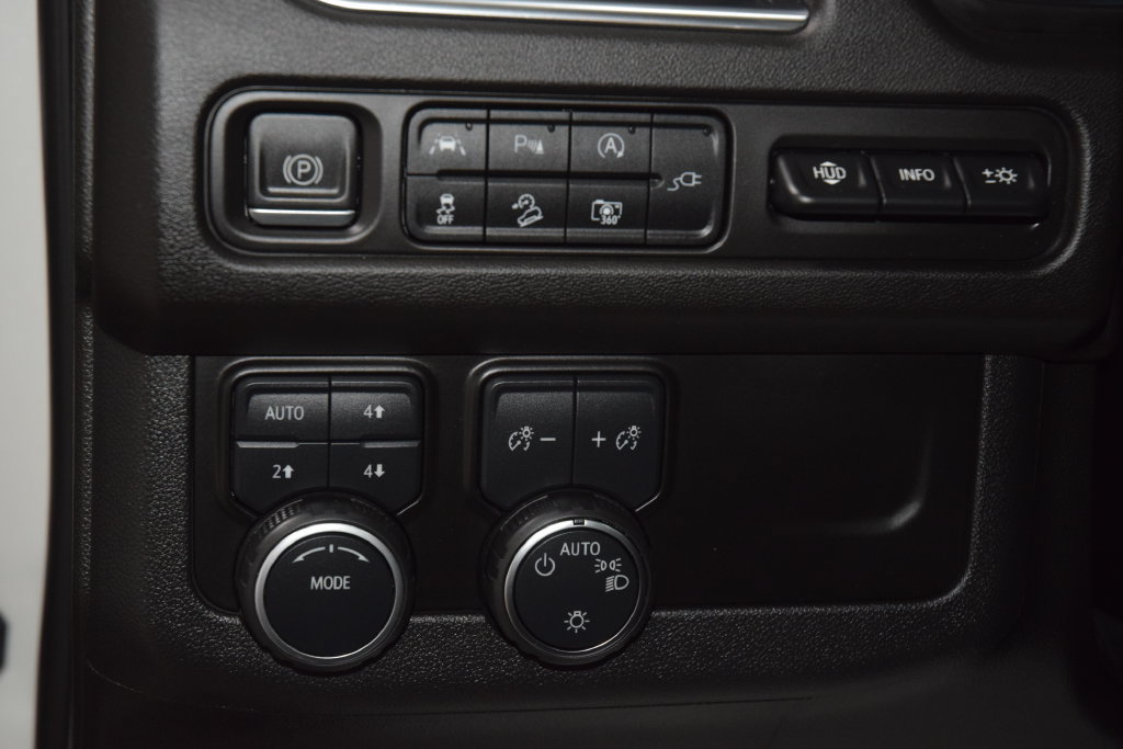 Used 2022 Chevrolet Tahoe High Country AWD/4WD image 35