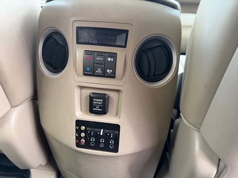 Used 2010 Honda Pilot EX-L image 26