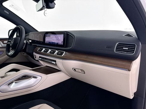 New 2025 Mercedes-Benz GLE 53 AMG 4MATIC Coupe image 32