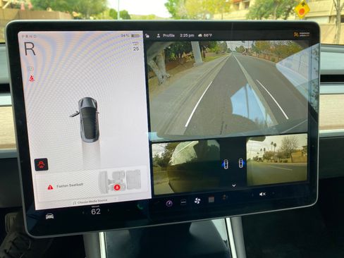 Used 2018 Tesla Model 3 Long Range image 58