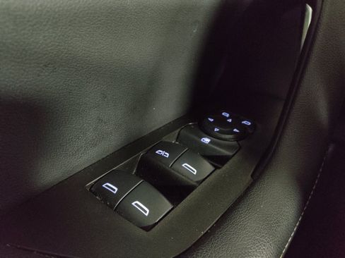 Used 2024 Chevrolet Blazer LT w/ Convenience Package FWD image 27