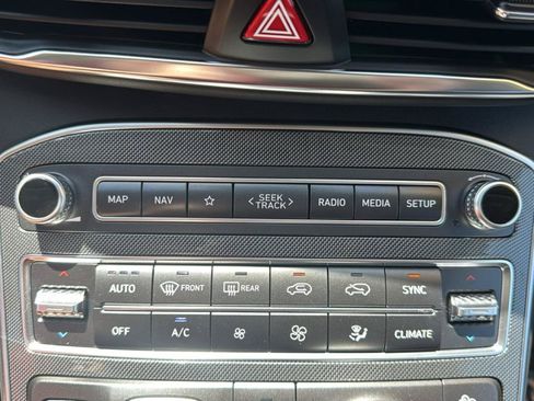Used 2021 Hyundai Santa Fe Limited AWD/4WD image 34