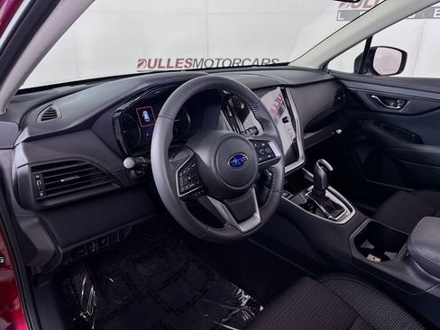 Used 2025 Subaru Outback Premium image 9