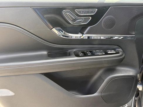 Certified 2024 Lincoln Corsair AWD w/ Equipment Group 101A image 27