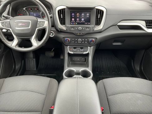 Certified 2022 GMC Terrain SLE w/ Driver Convenience Package AWD/4WD image 3