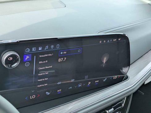 New 2026 Chevrolet Suburban LT image 29