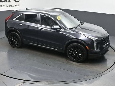 Used 2023 Cadillac XT4 Luxury w/ Cold Weather Package FWD image 44