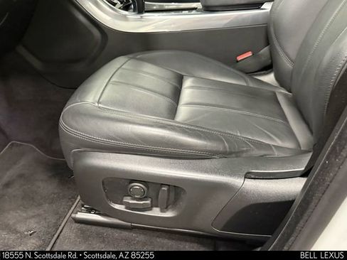 Used 2022 Land Rover Range Rover Sport SE image 13
