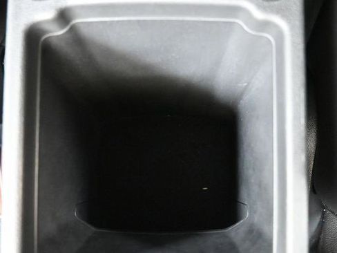 Certified 2023 Volkswagen Tiguan SE image 38